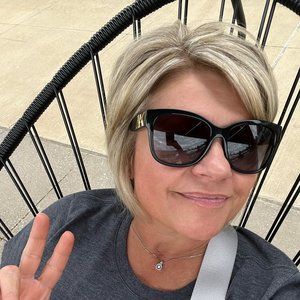 Meet your Posher, Karri